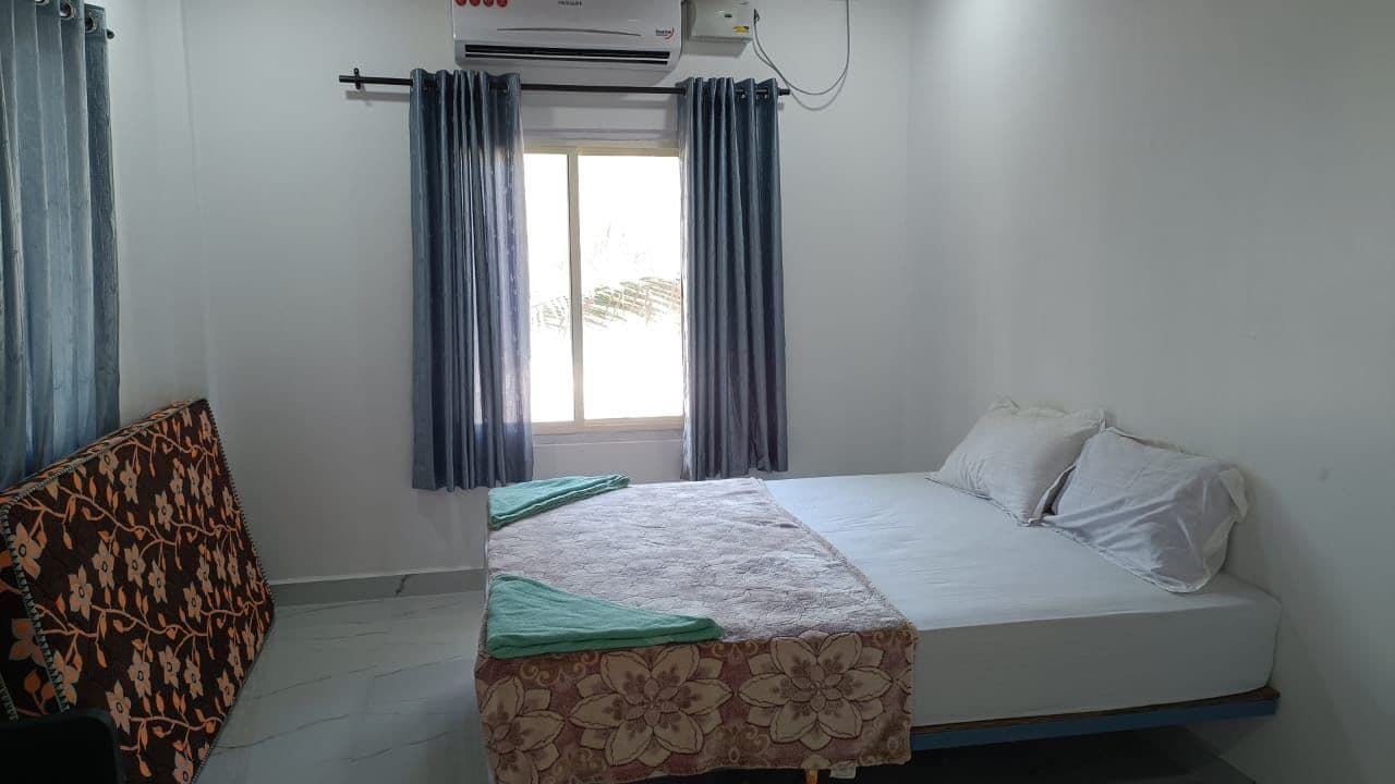 White Paradise photo 6