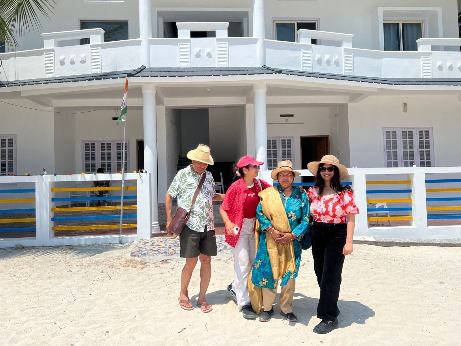 White Paradise photo 4